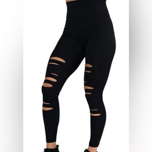 💖✨ EUC CVG Brand “Tear It Up Legging” - Large